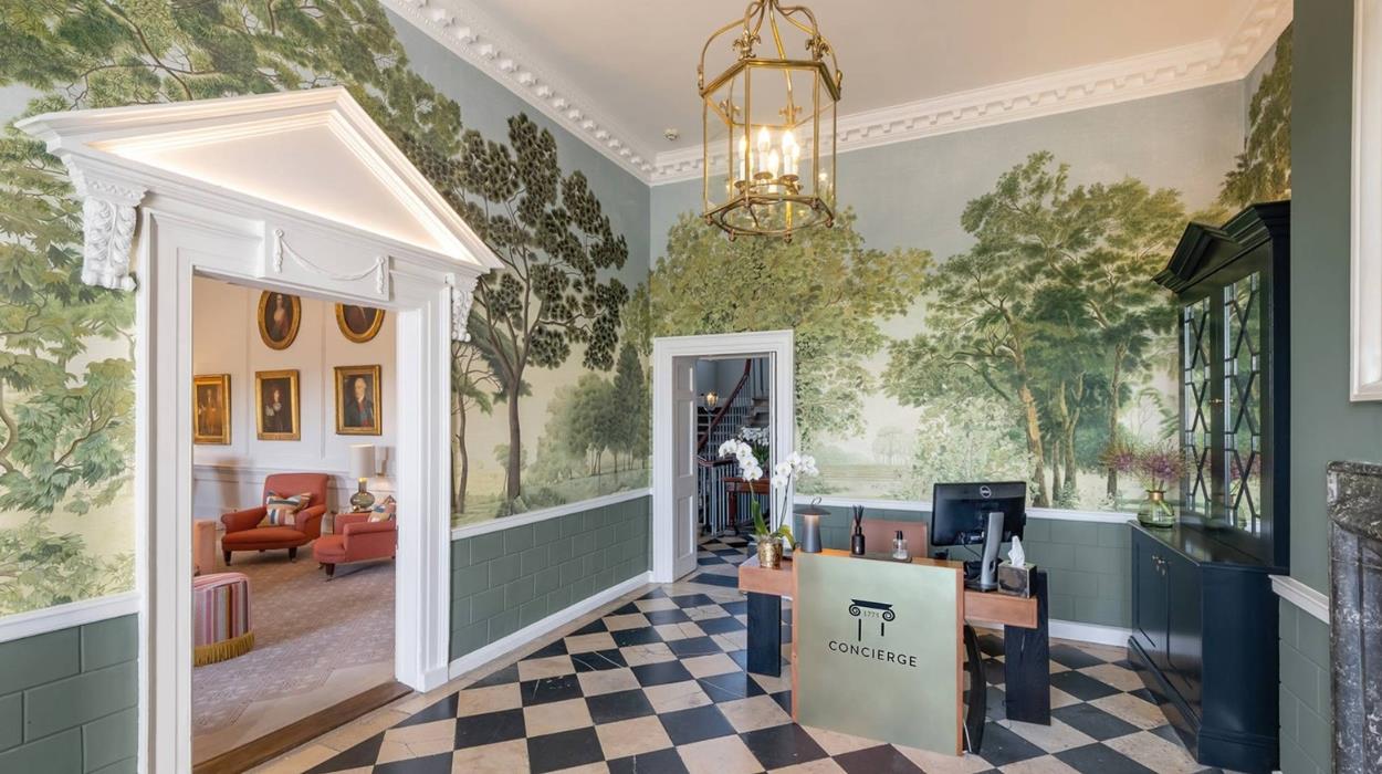 the-royal-crescent_rsz_27082025114958483jpg