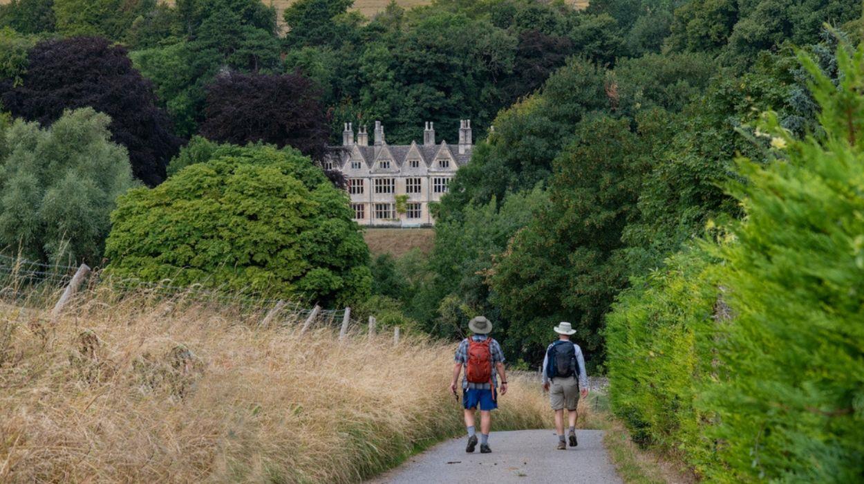 walk-the-cotswold-way-12-days-tour-gallery-1_rsz_11092025110618767jpg