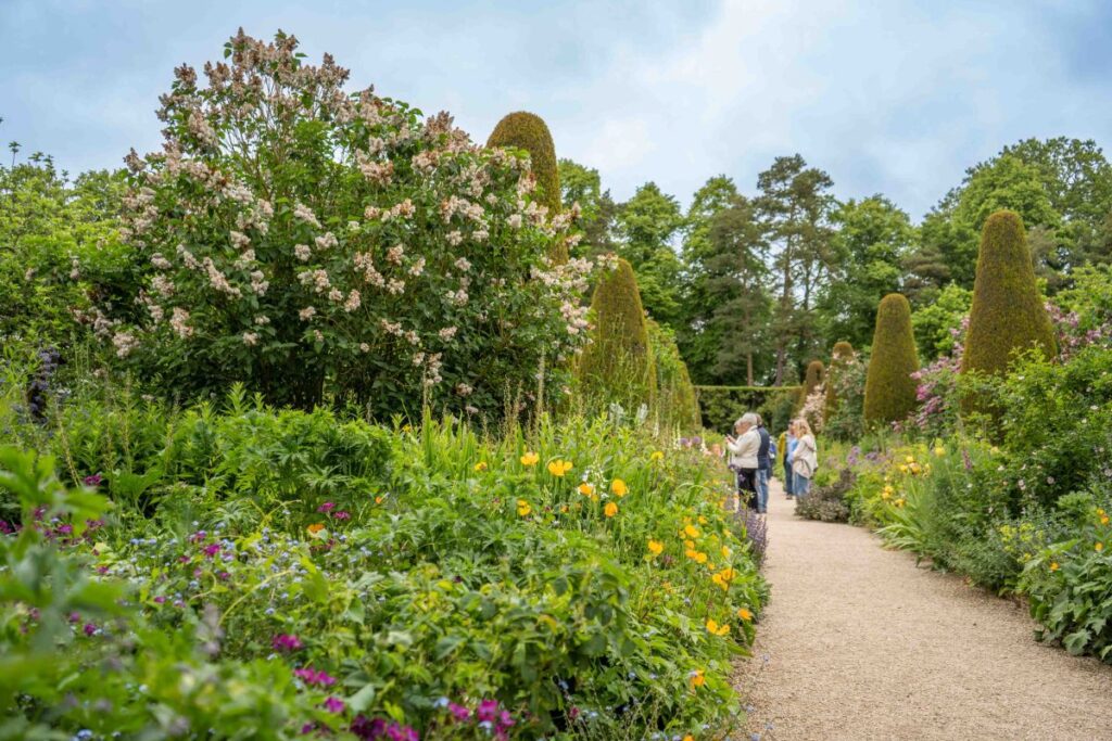Borders at Hidcote Gardens, Cotswolds