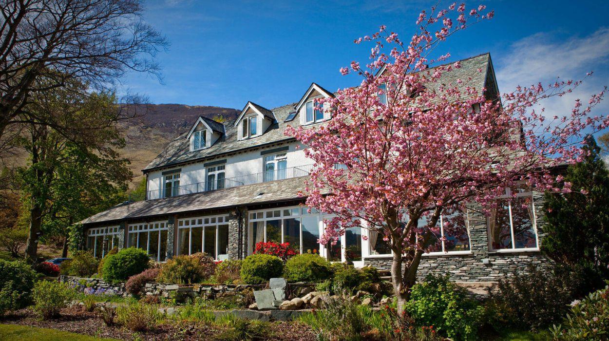 borrowdale-gates_rsz_07102025151814927jpg