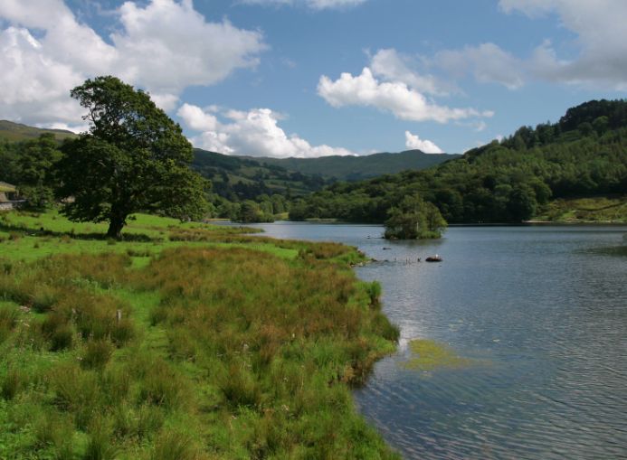 Rydal Water Lakeside Walk in the Lake District