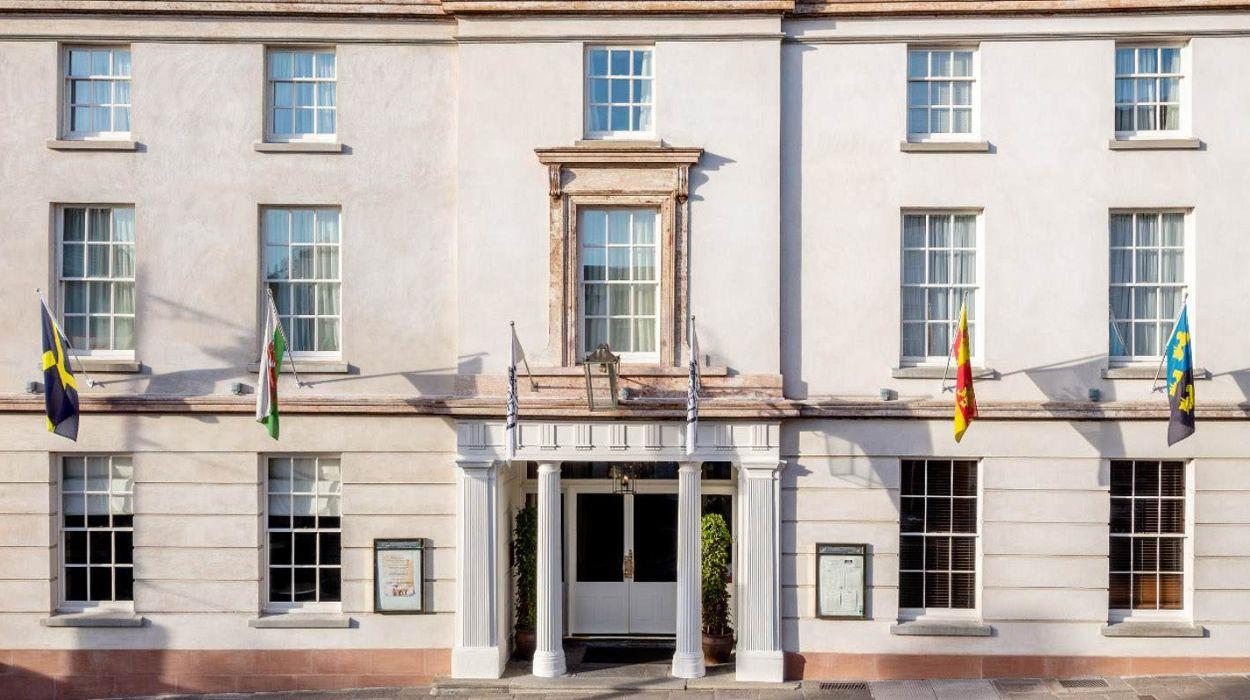 the-angel_rsz_08102025141740520jpg