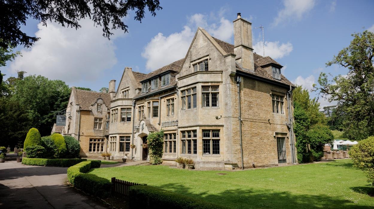 the-hare-and-hounds_rsz_27082025114057710jpg