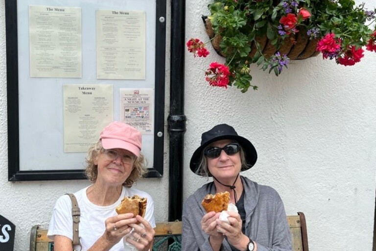 cornwall-eating-cornish-pasties
