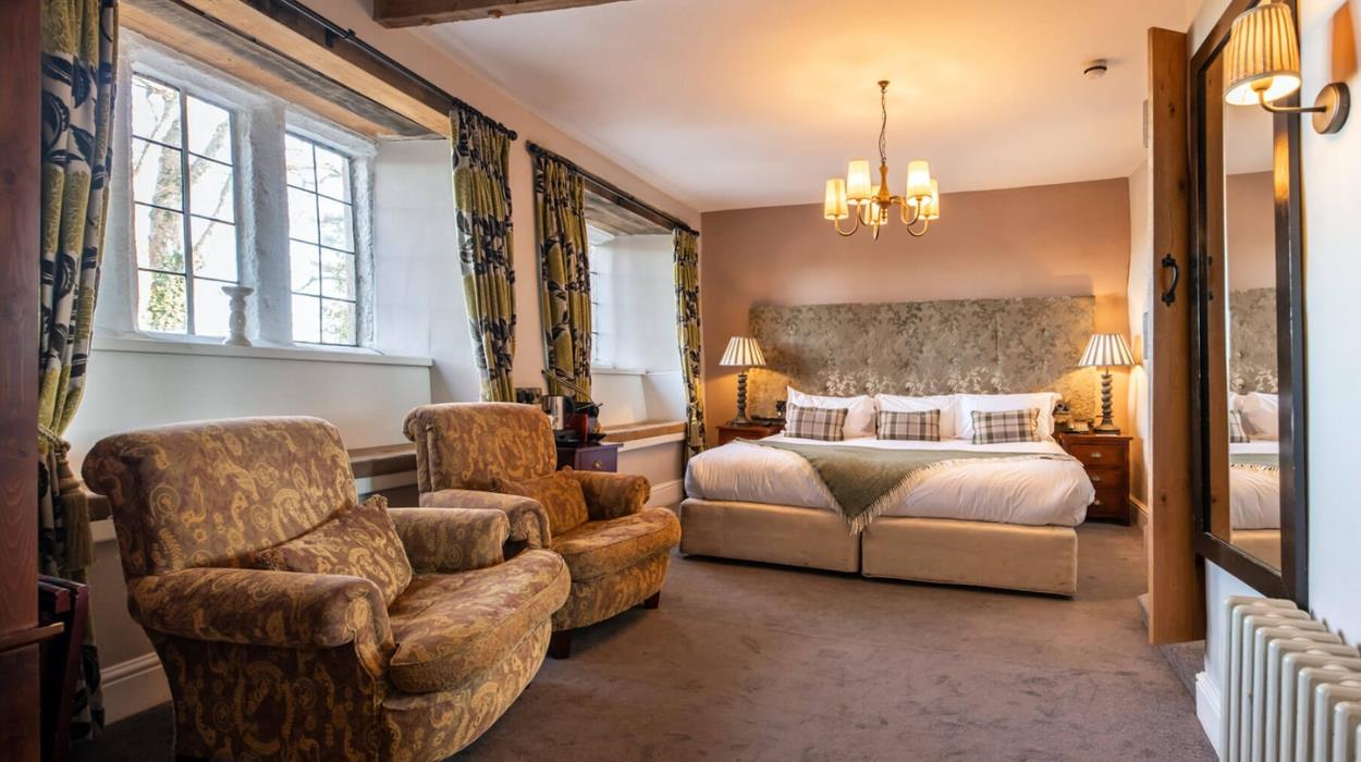 the-three-crowns-chagford_rsz_27082025115237739jpg