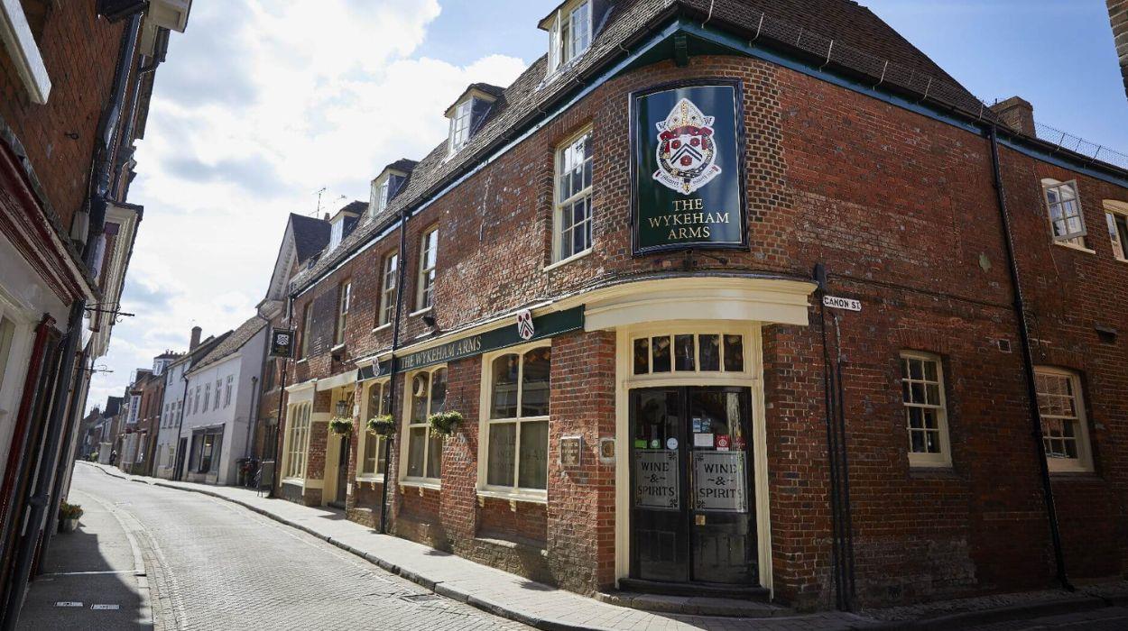 wykeham-arms_rsz_08102025140840082jpg