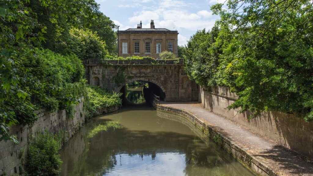 Kennet and Avon Canal in Bath