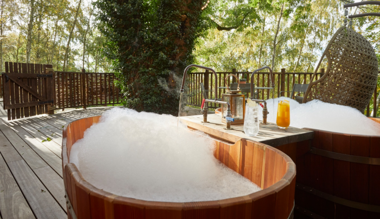 Outdoor Bath Tub at The Fish Hotel